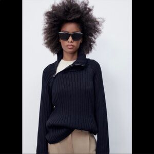 🌟ZARA SIDE ZIP KNIT SWEATER